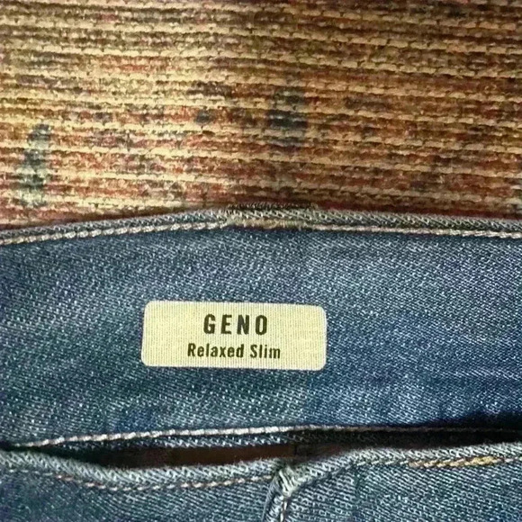 True Religion 'Geno' Mens 33 Jeans Relaxed Slim Soft Denim Pants Streetwear - Picture 2 of 6